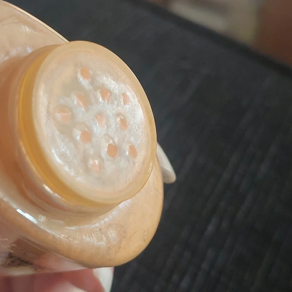 Makeup Revolution new seal